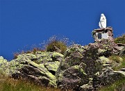 37 A due passi dalla bianca Madonnina del Pietra Quadra